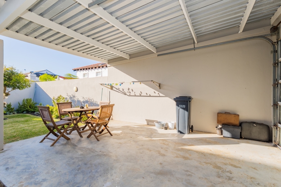 2 Bedroom Property for Sale in Keurboomstrand Western Cape